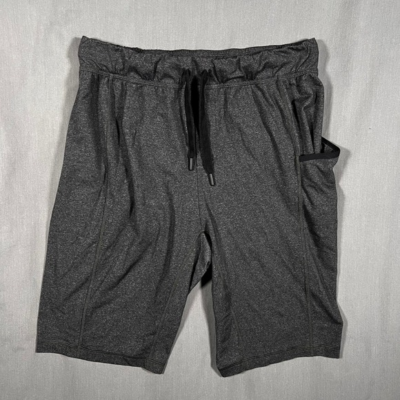 Lululemon Shorts Mens Large Gray Drawstring Workout Running Athletic 11" Inseam - Picture 1 of 6